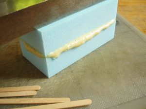 How to glue a styrofoam